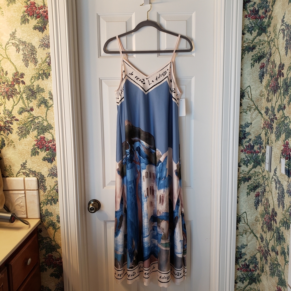 NWT! ITALIAN IMPORT Elegant Blue and Cream Women's Dress (M/L) - Picture 1 of 3